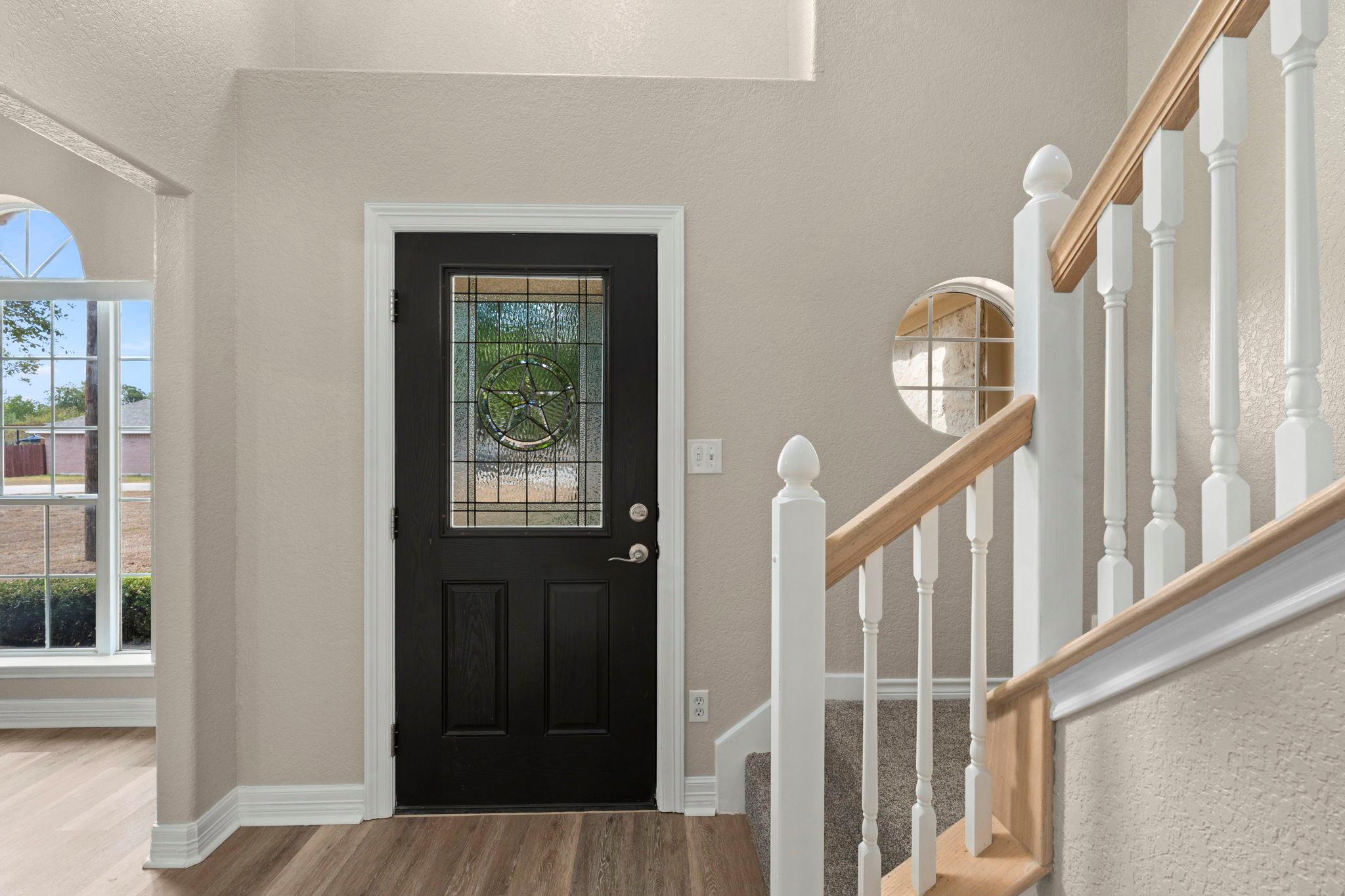 441 Thomas Dr, Martindale, TX 78655