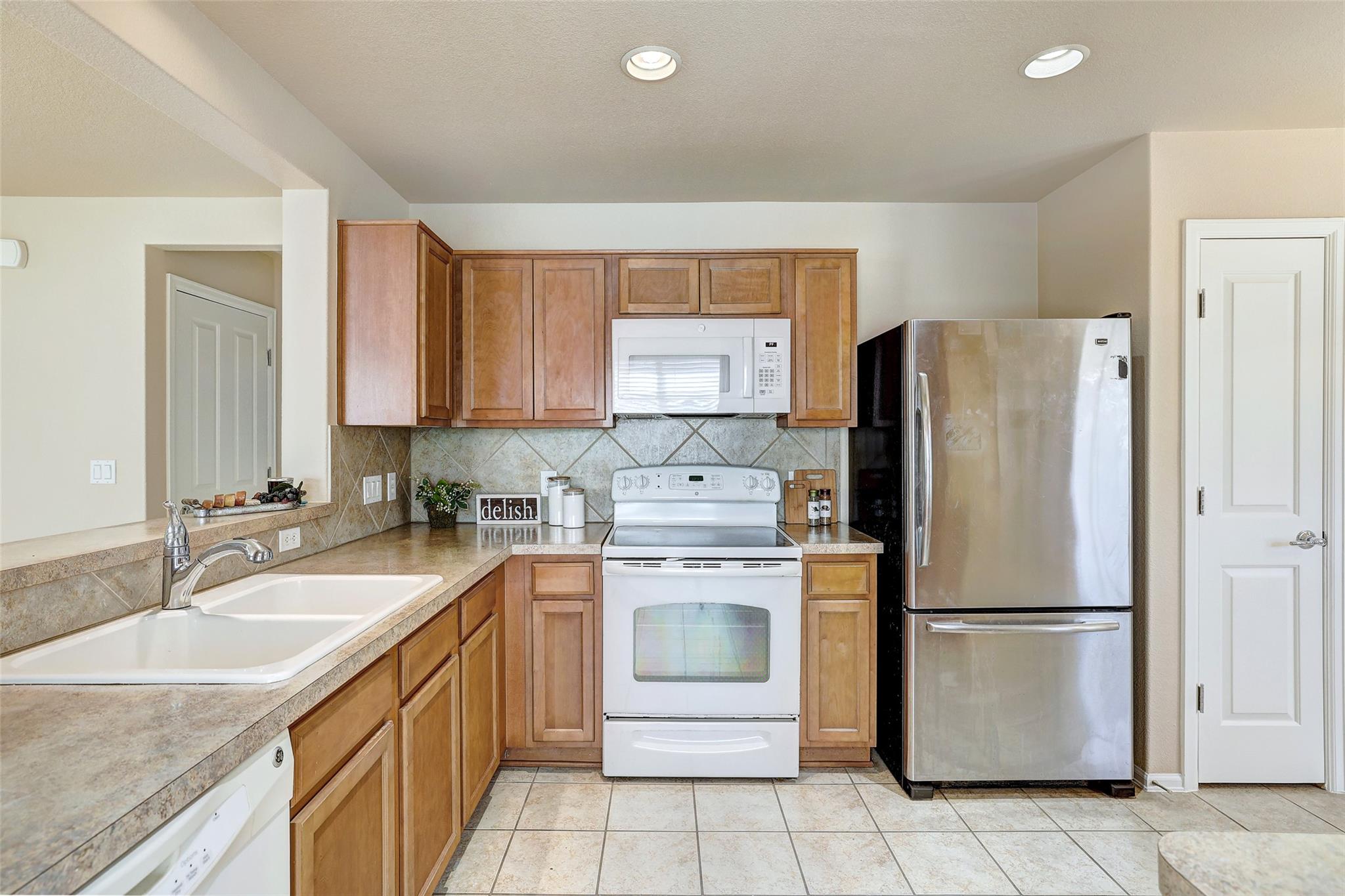 111 Sandy Creek Trl, Georgetown, TX 78633