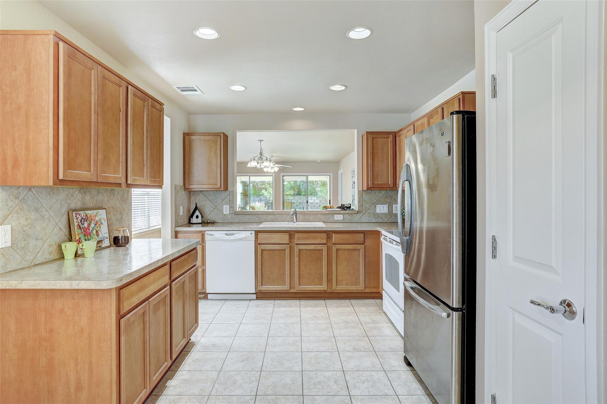 111 Sandy Creek Trl, Georgetown, TX 78633