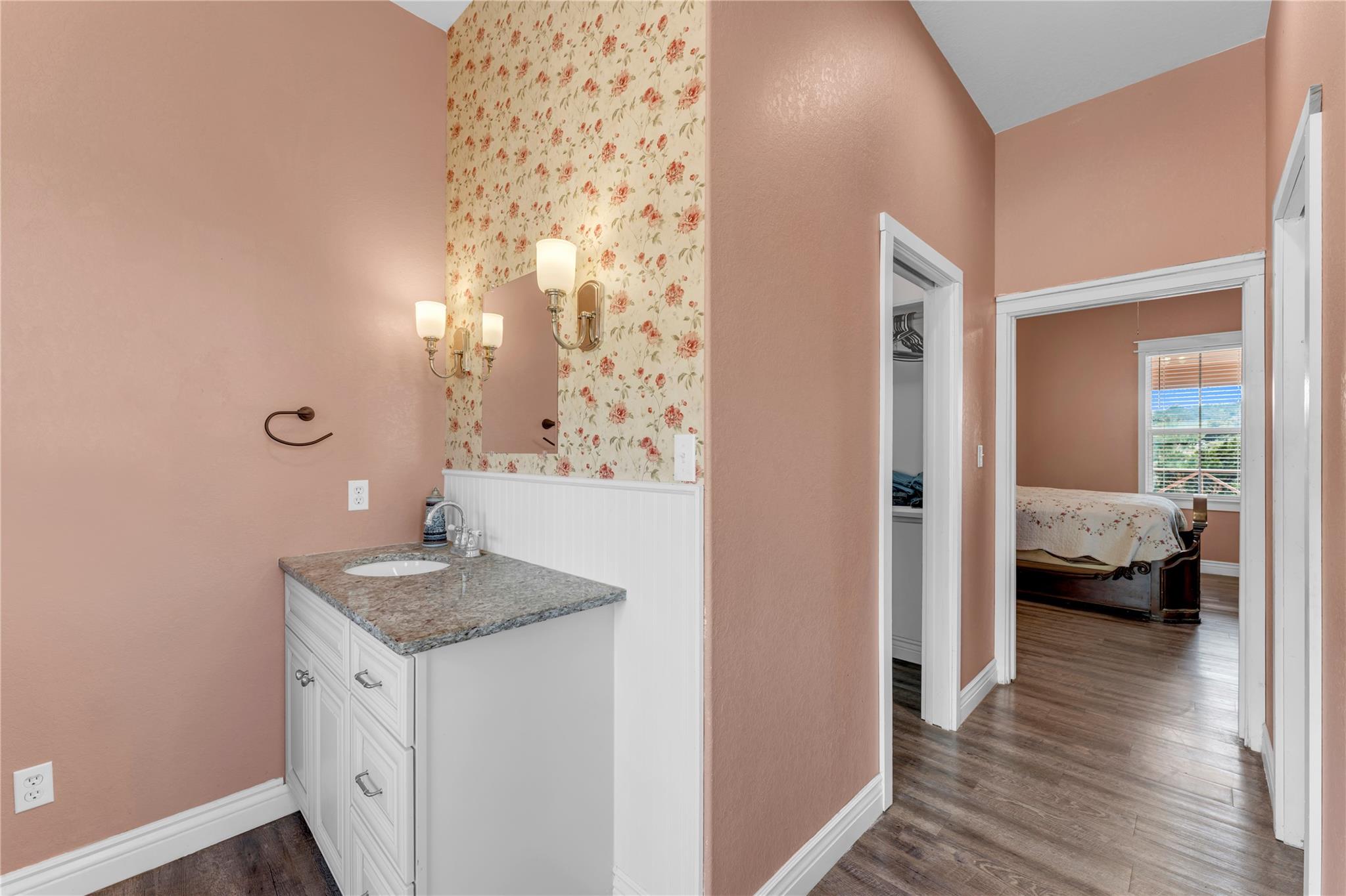 494 Cedar Mountain Dr, Marble Falls, TX 78654