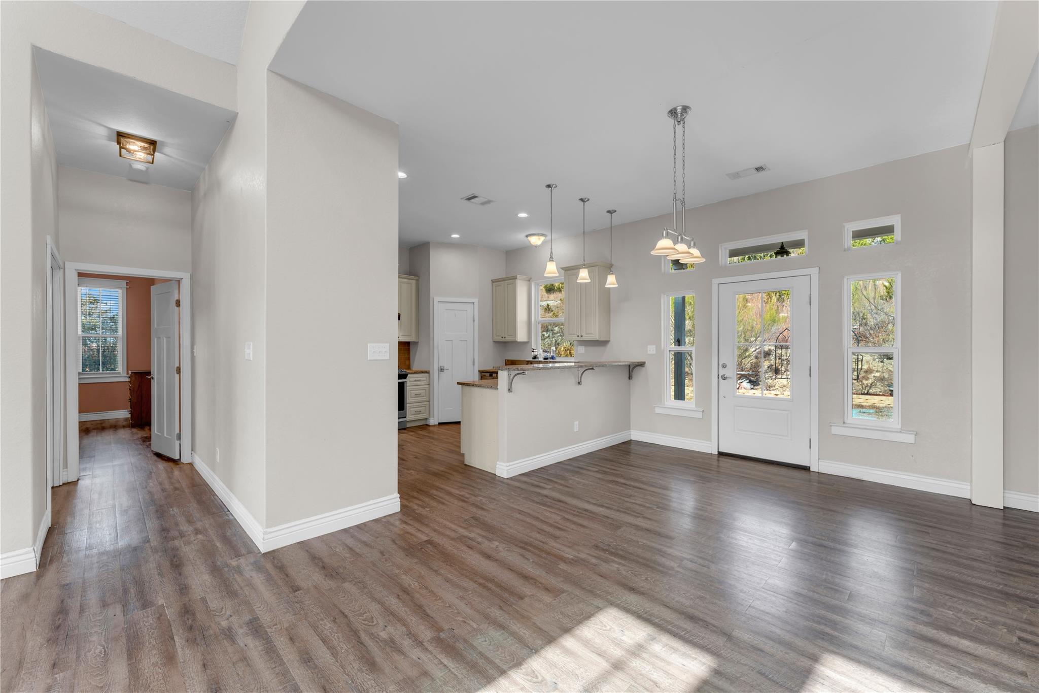 494 Cedar Mountain Dr, Marble Falls, TX 78654