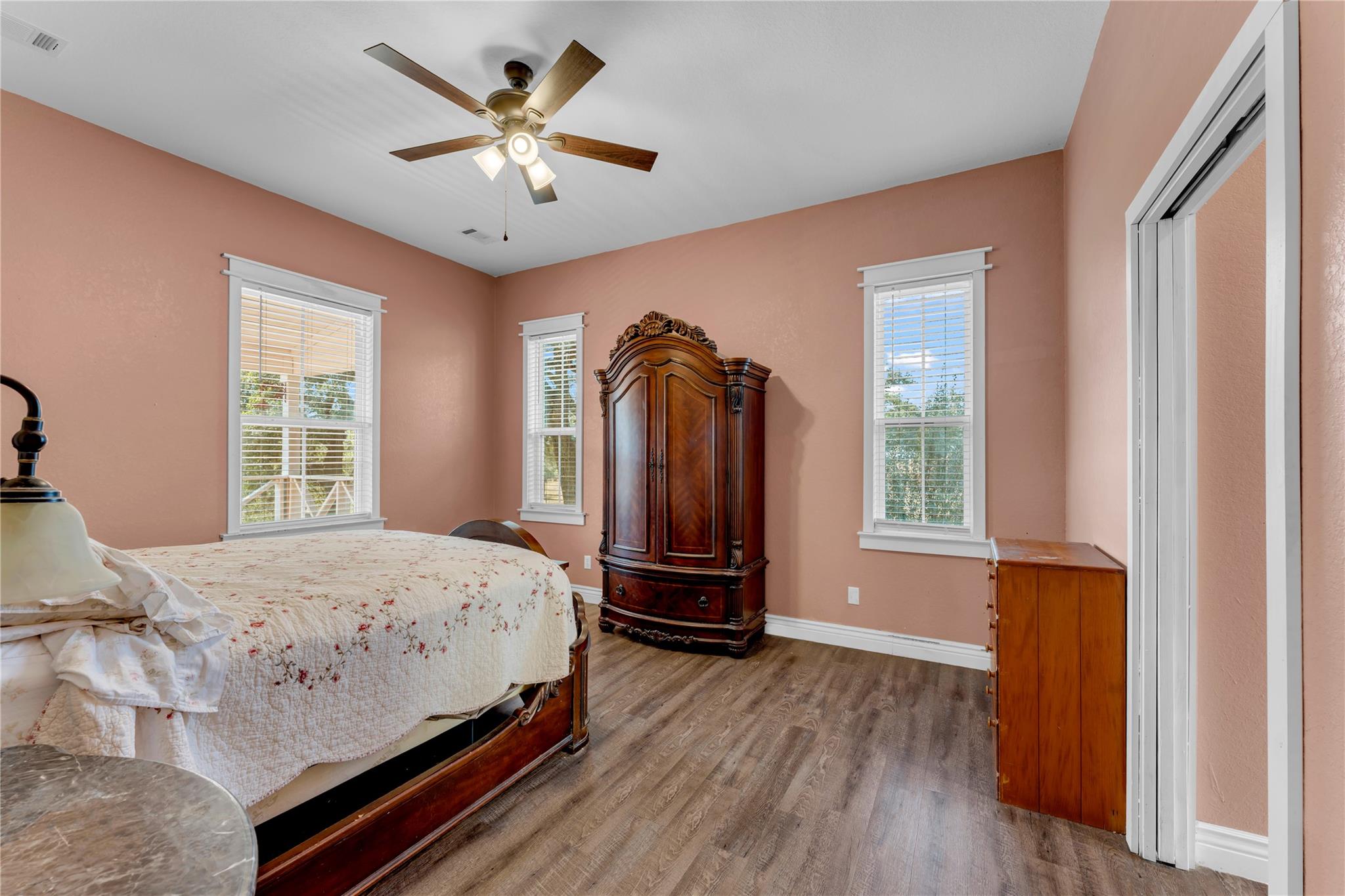 494 Cedar Mountain Dr, Marble Falls, TX 78654