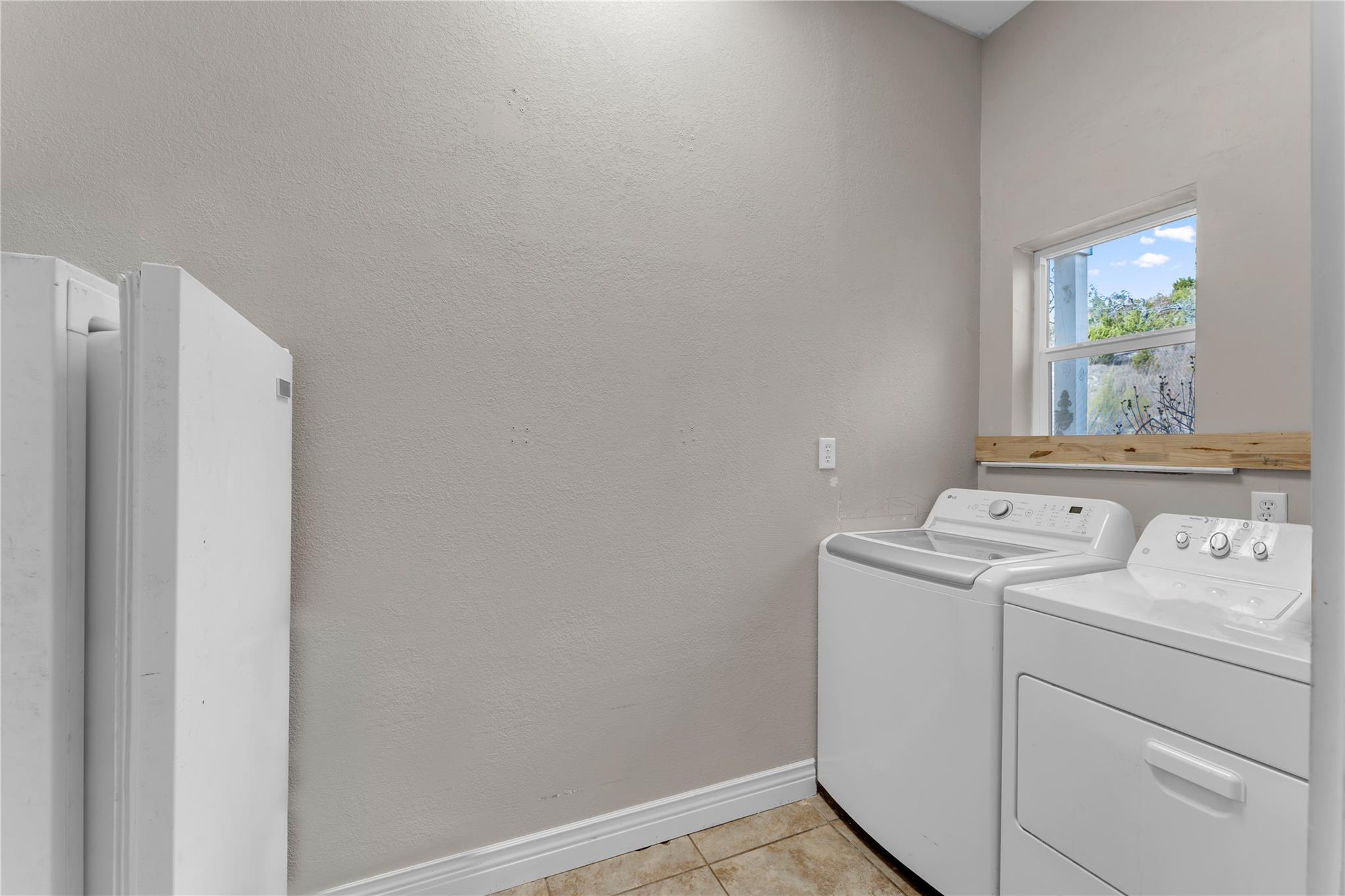 494 Cedar Mountain Dr, Marble Falls, TX 78654