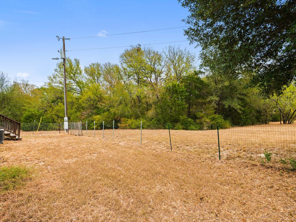 111 Greenslope Cv, Bastrop, TX 78602