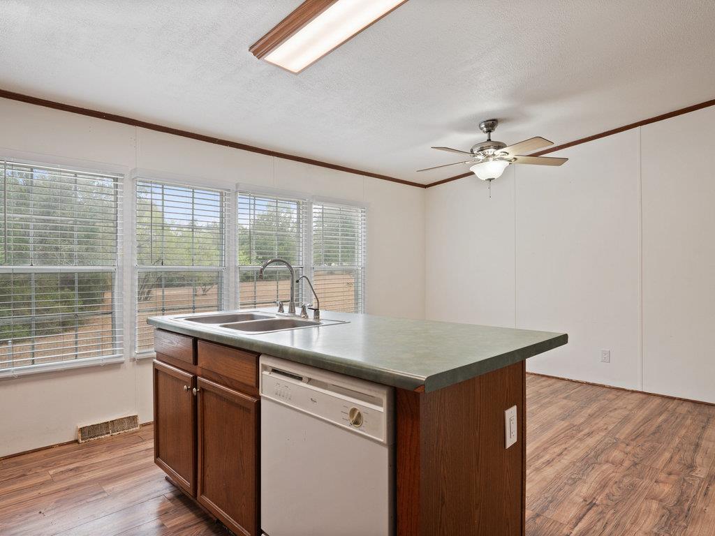 111 Greenslope Cv, Bastrop, TX 78602