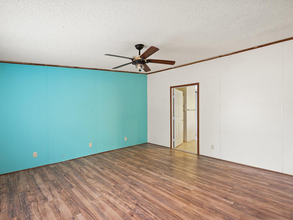 111 Greenslope Cv, Bastrop, TX 78602