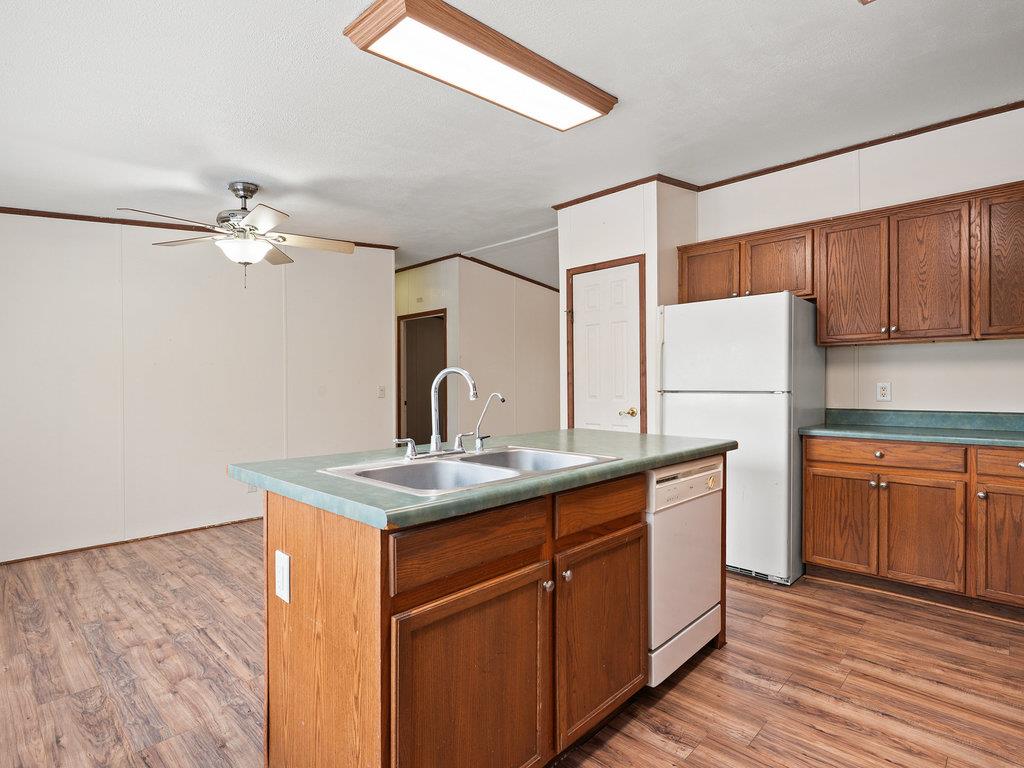 111 Greenslope Cv, Bastrop, TX 78602