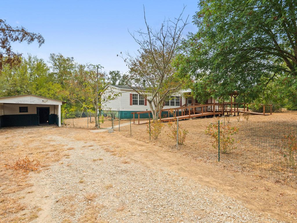 111 Greenslope Cv, Bastrop, TX 78602