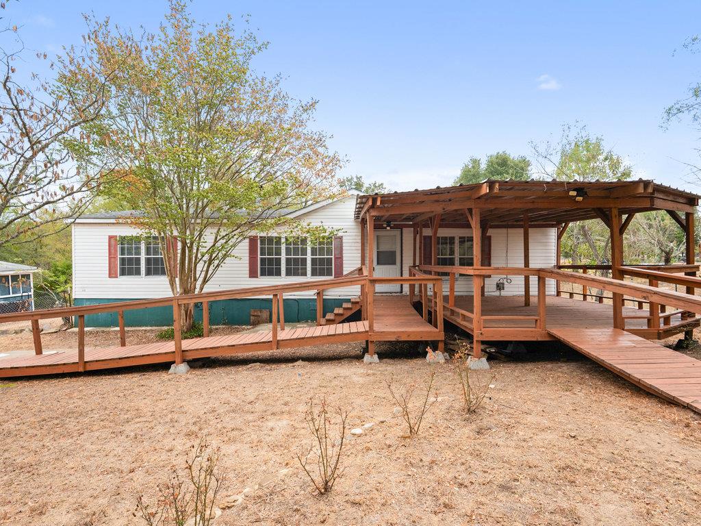 111 Greenslope Cv, Bastrop, TX 78602