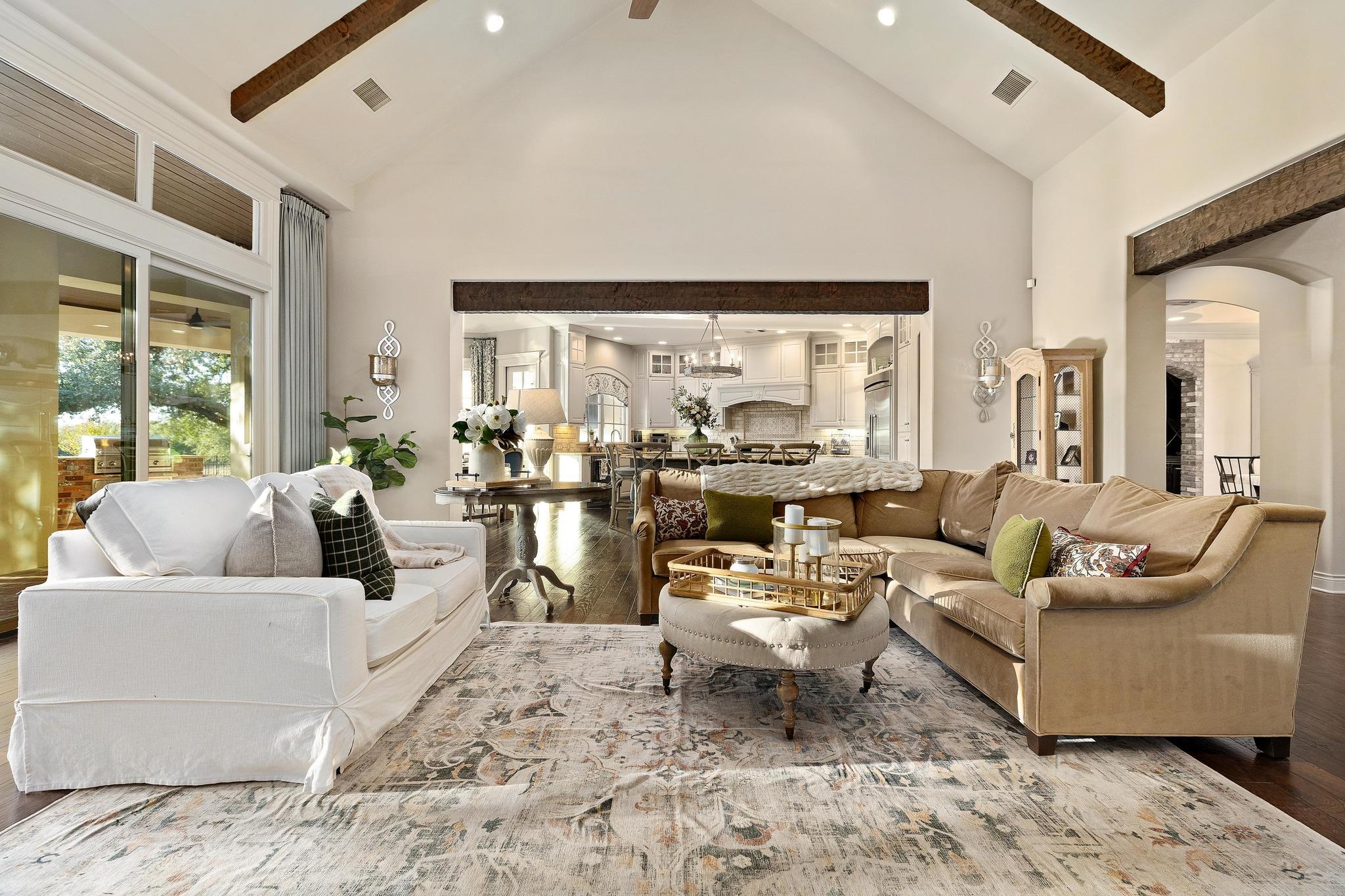 216 Vista Ln, Georgetown, TX 78633