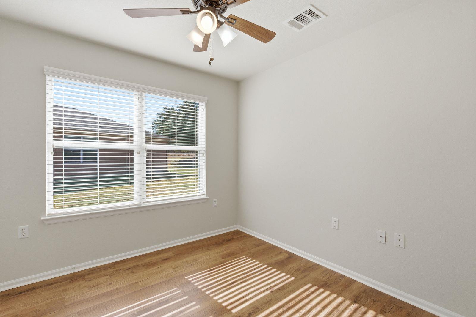 537 Salt Creek Ln, Georgetown, TX 78633