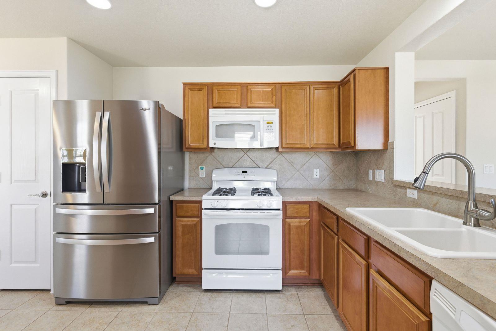 537 Salt Creek Ln, Georgetown, TX 78633