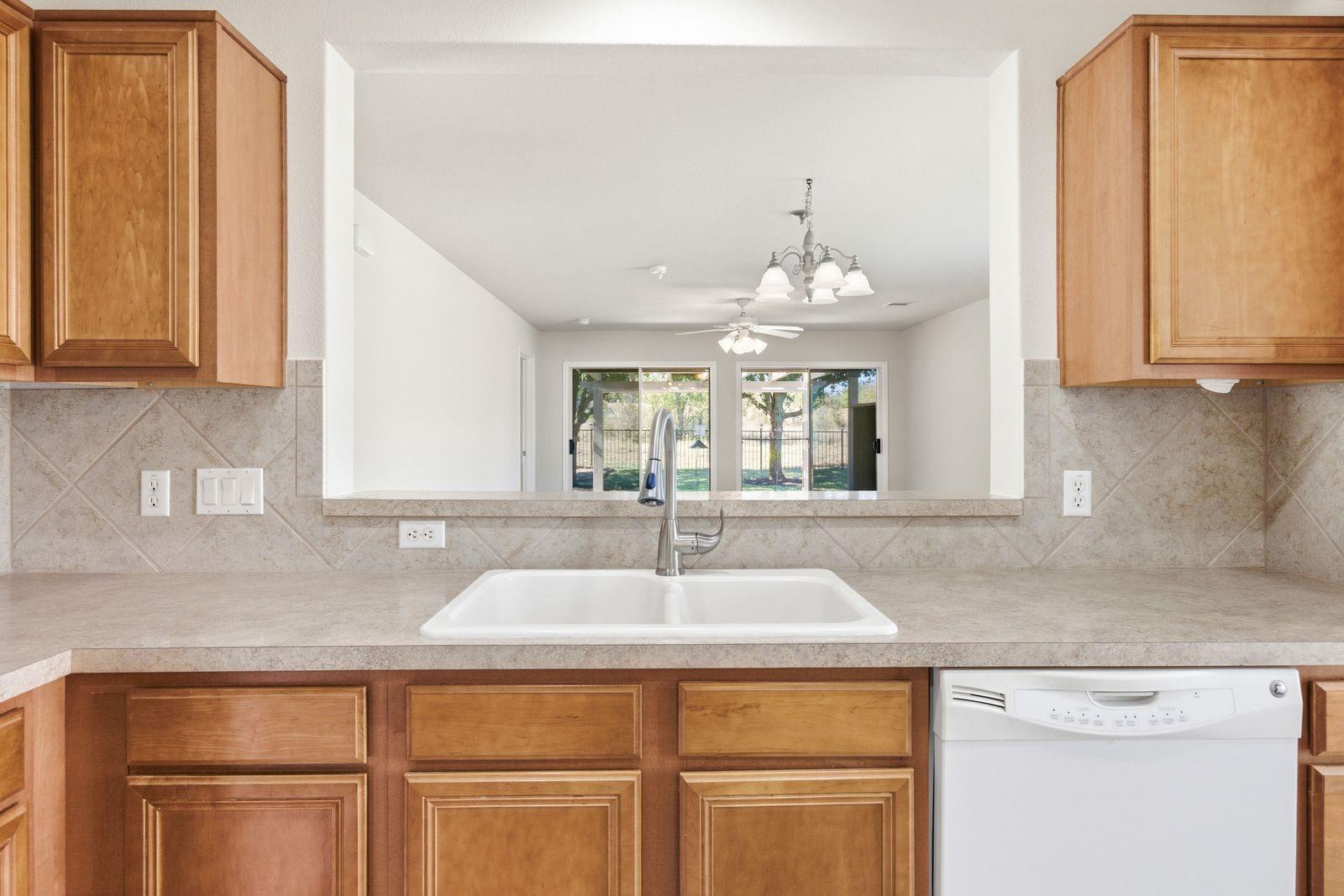 537 Salt Creek Ln, Georgetown, TX 78633