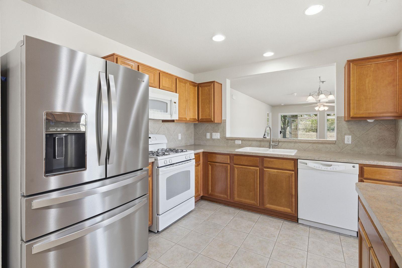 537 Salt Creek Ln, Georgetown, TX 78633