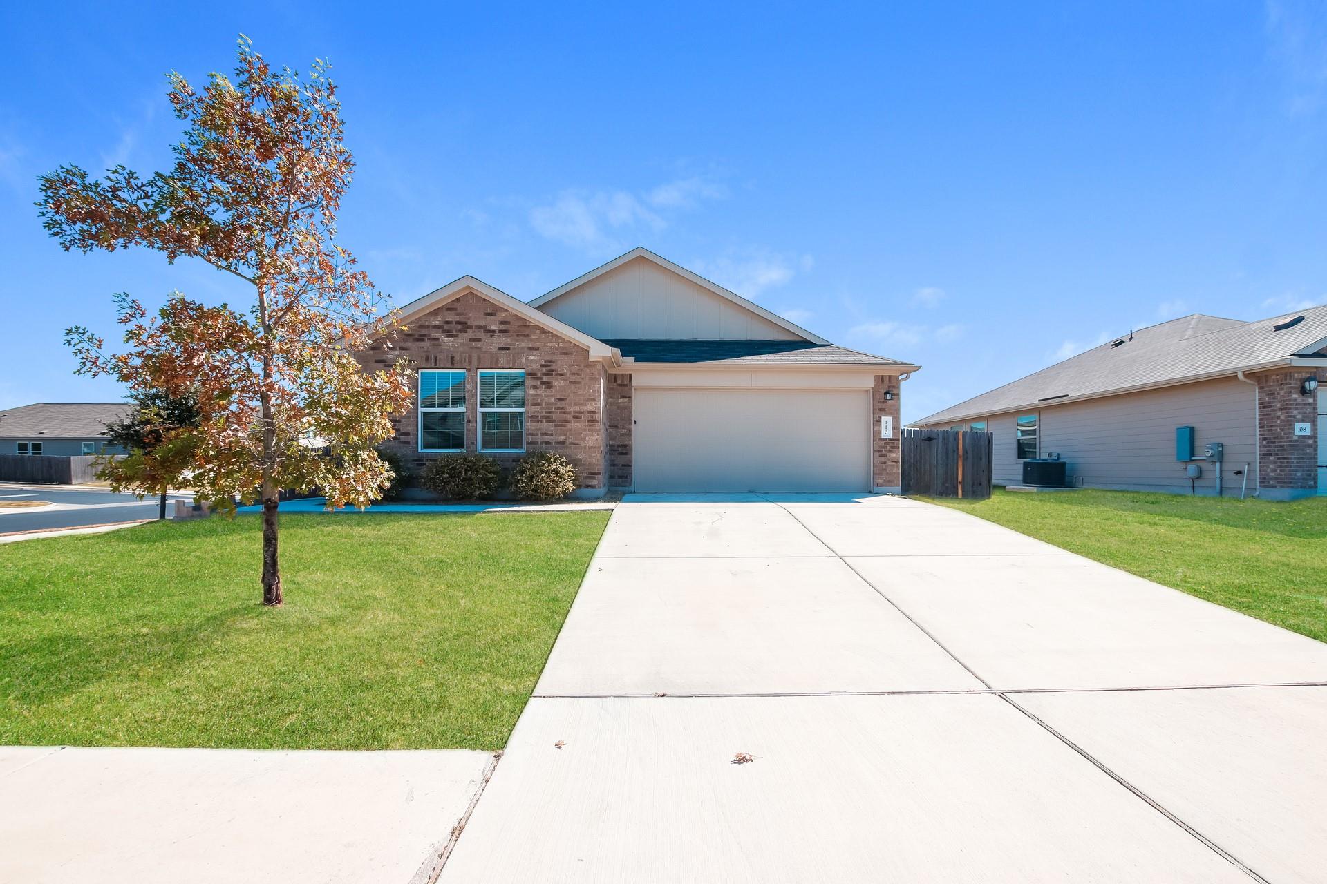 110 Sophora Dr, Hutto, TX 78634