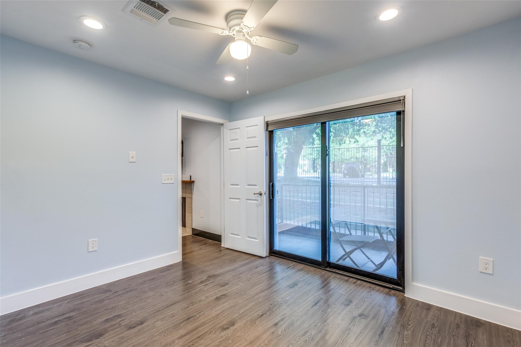 935 La Posada Dr # 155, Austin, TX 78752