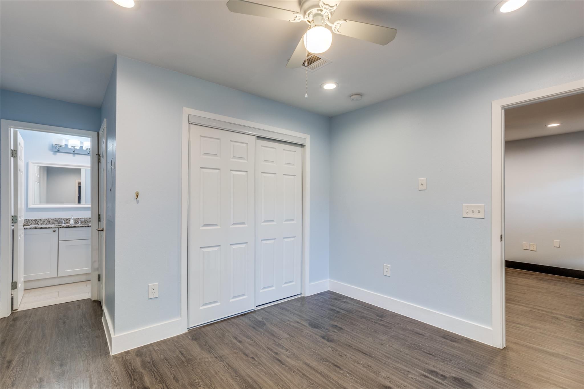 935 La Posada Dr # 155, Austin, TX 78752