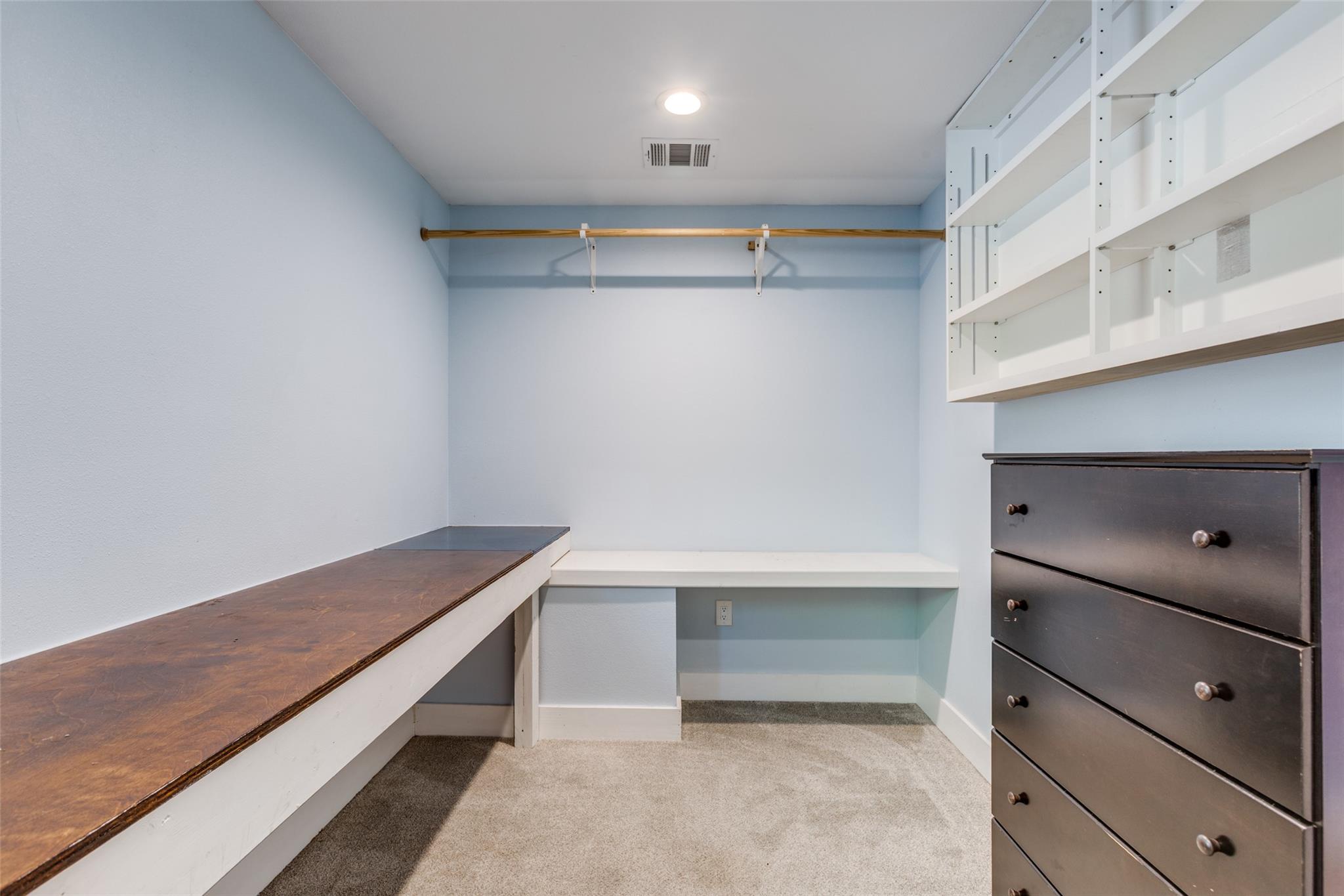 935 La Posada Dr # 155, Austin, TX 78752