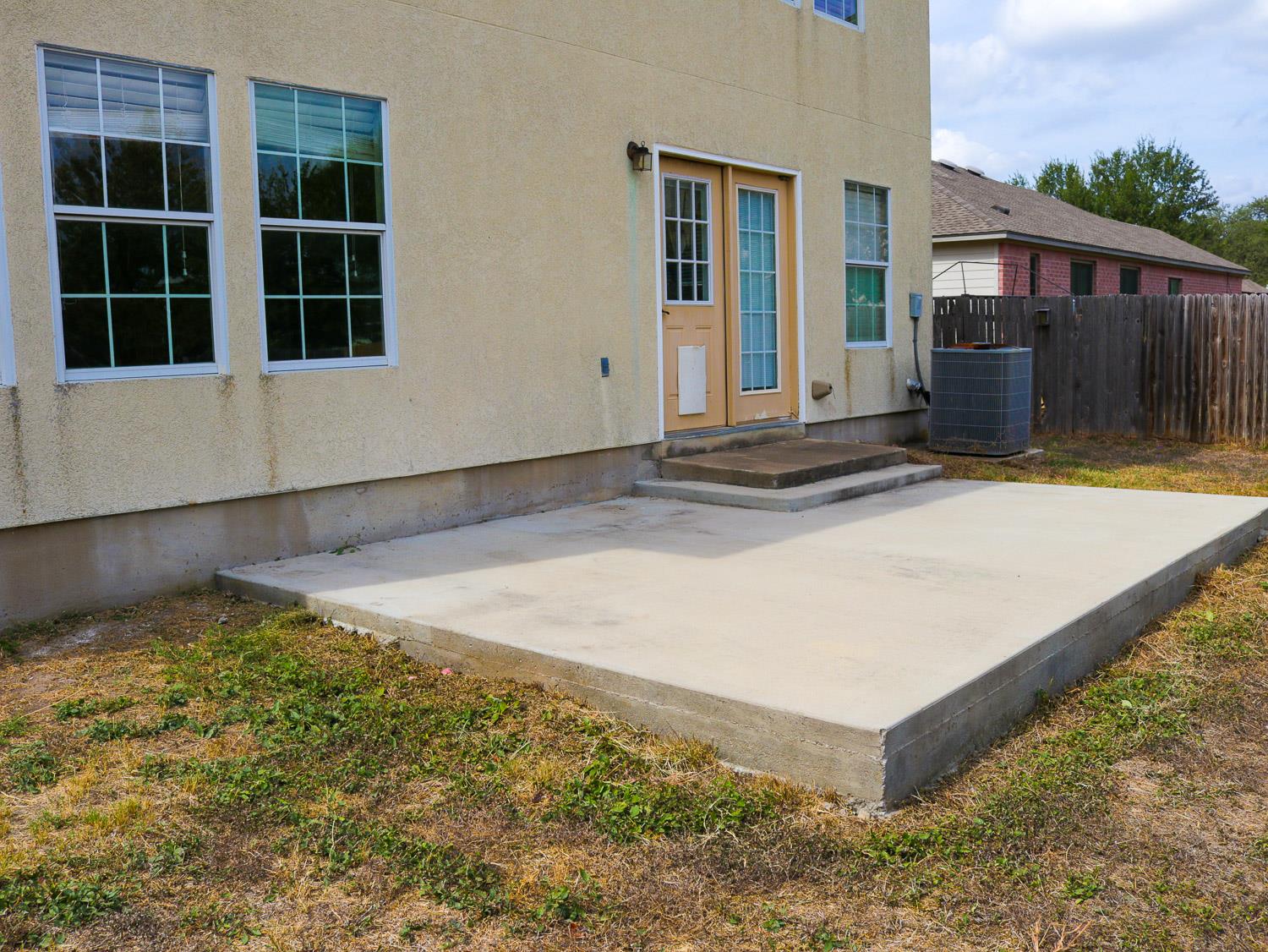 206 Debbie Ann Dr, Leander, TX 78641