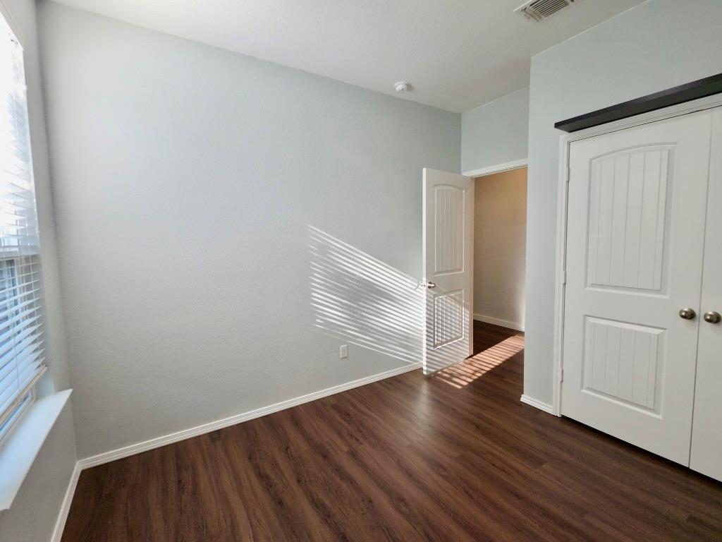 1005 Estes Park, Taylor, TX 76574