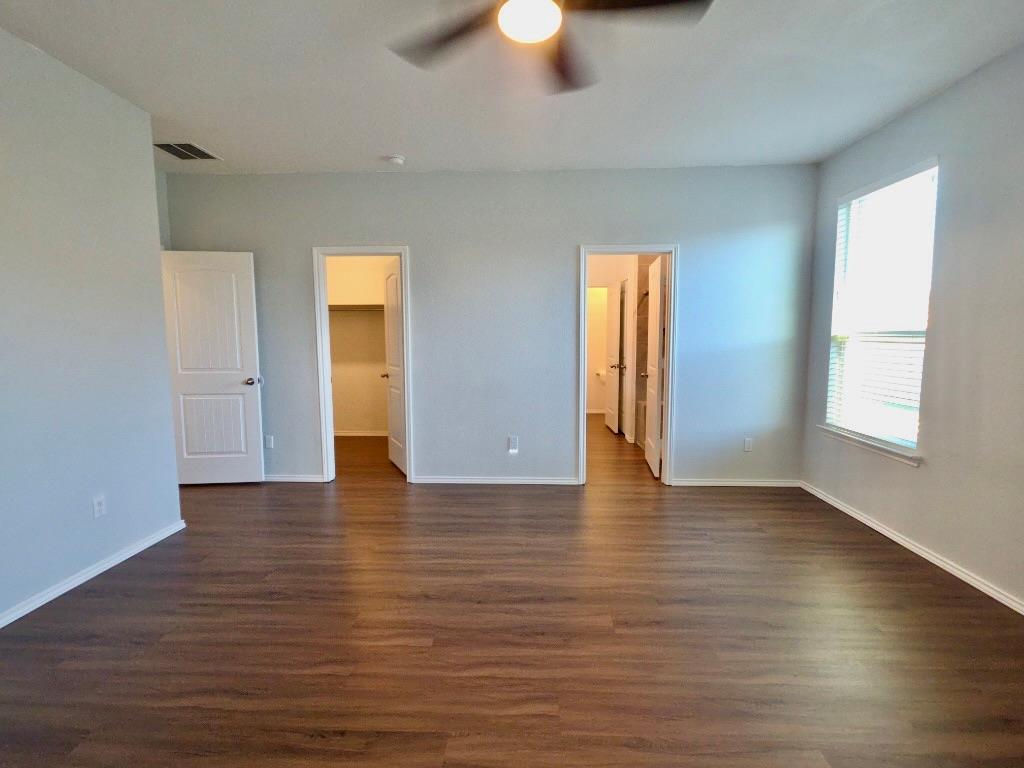 1005 Estes Park, Taylor, TX 76574