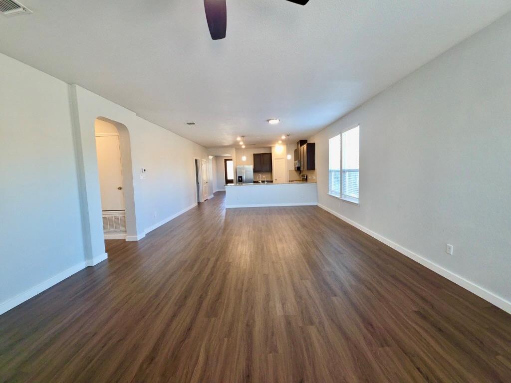 1005 Estes Park, Taylor, TX 76574