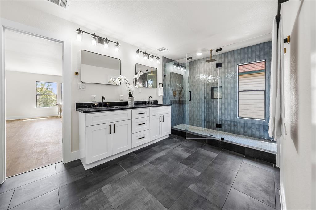 2003 Carriage Club Dr, Cedar Park, TX 78613