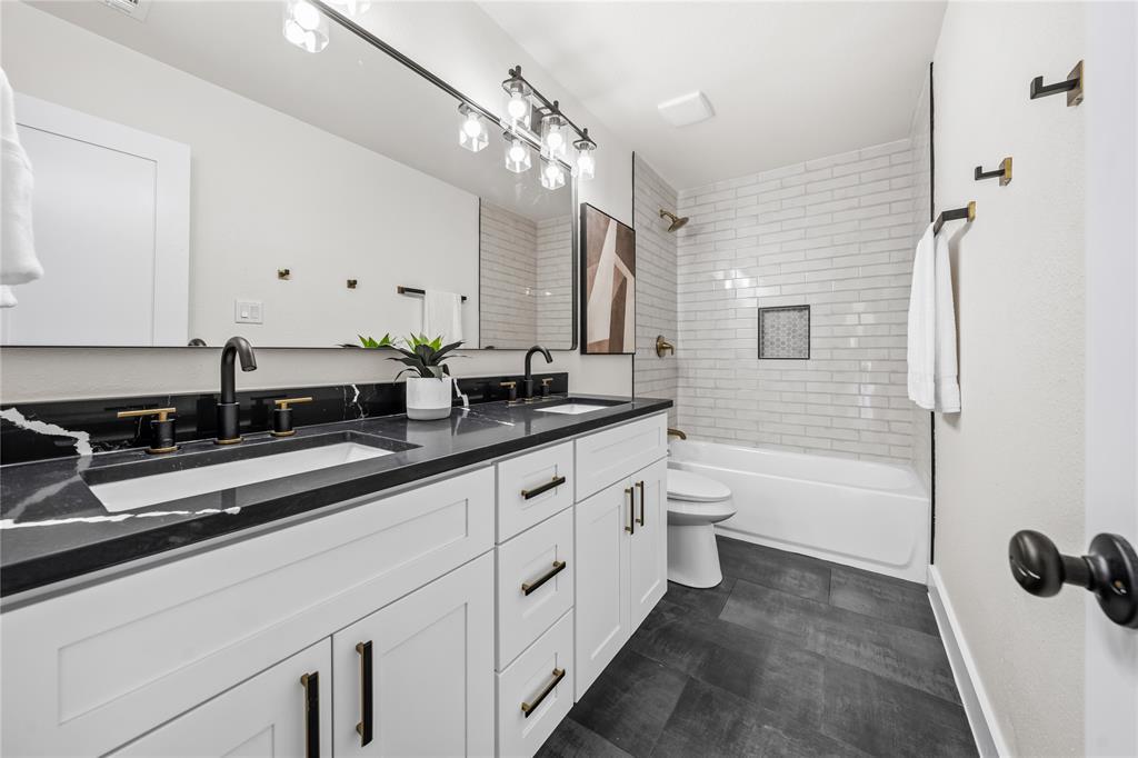 2003 Carriage Club Dr, Cedar Park, TX 78613