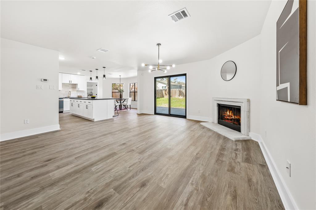 2003 Carriage Club Dr, Cedar Park, TX 78613