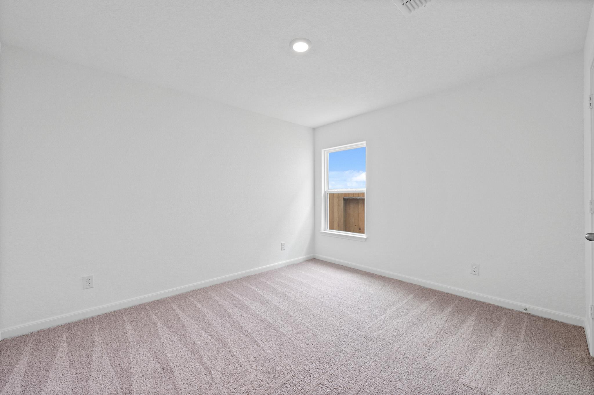 221 Fairlawn Way, Maxwell, TX 78656