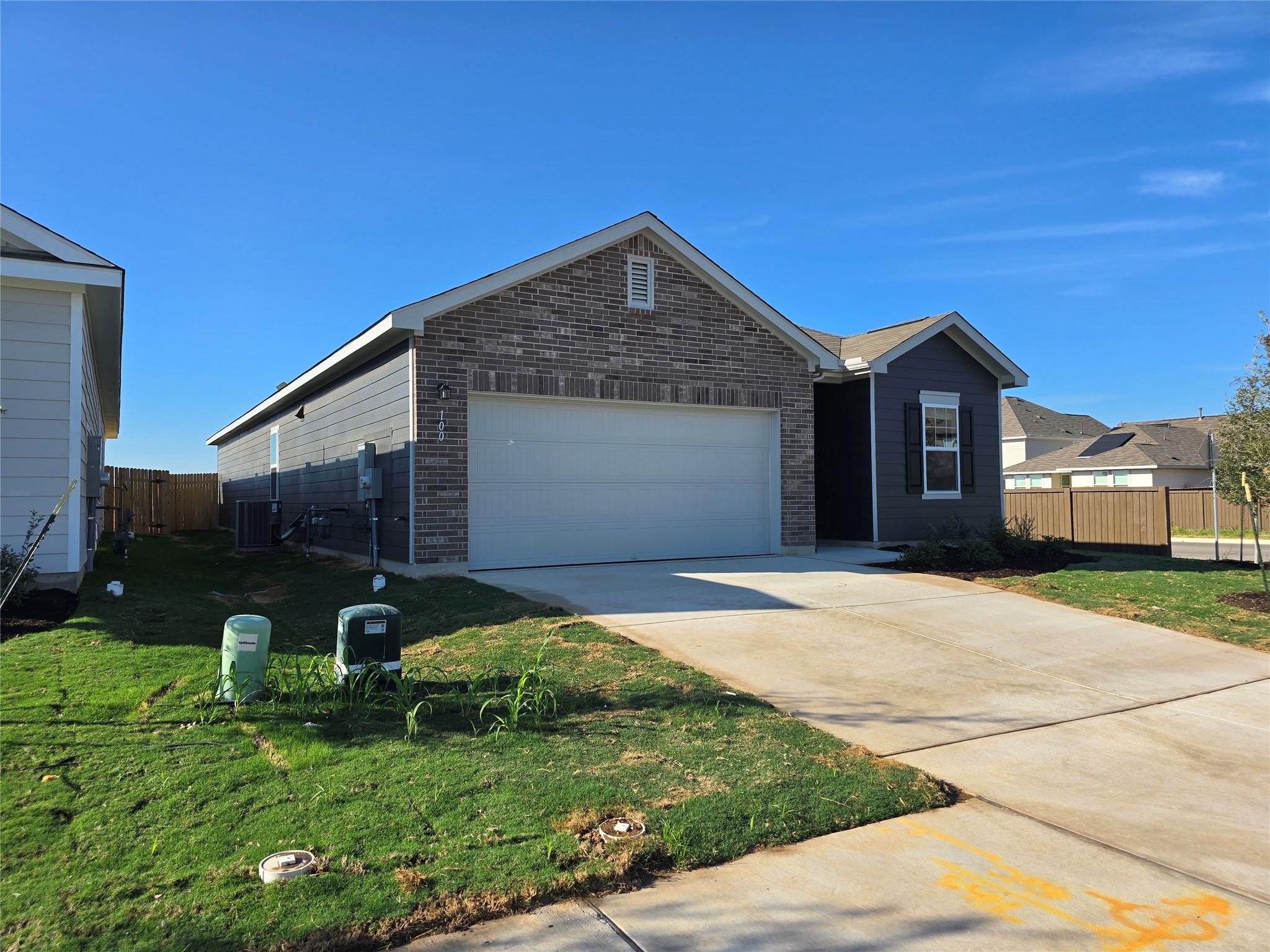 100 Fox Haven Rd, Hutto, TX 78634