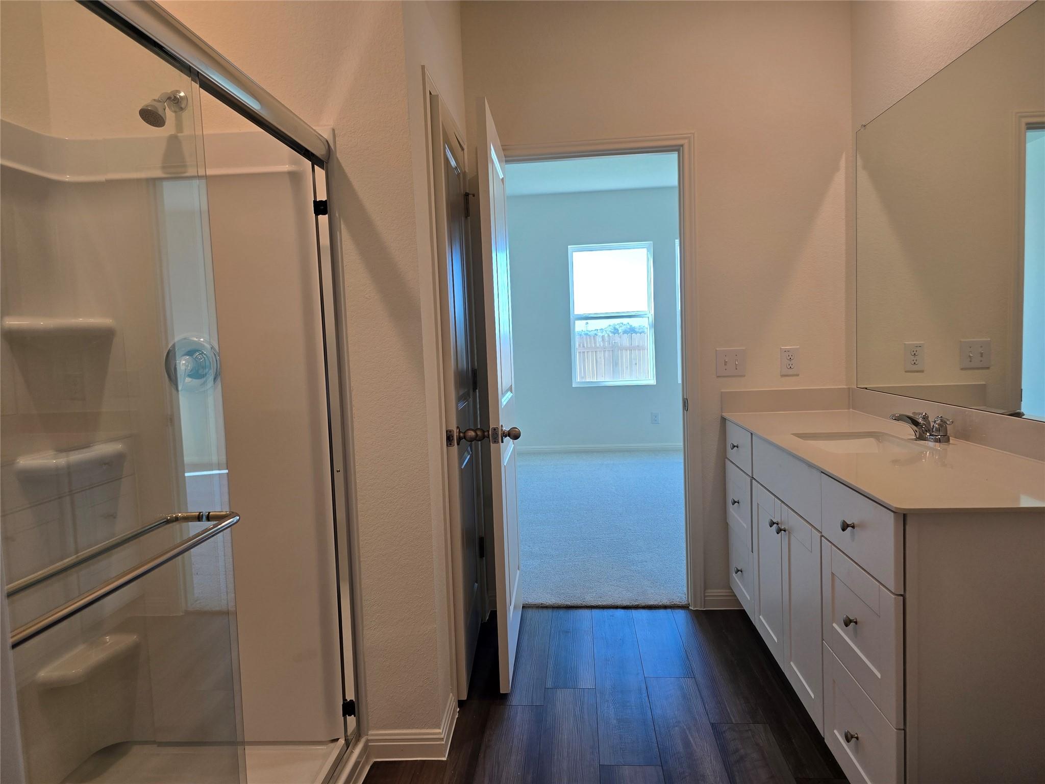 100 Fox Haven Rd, Hutto, TX 78634