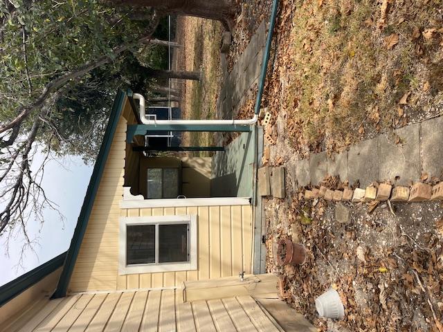 204 Oscar St, Taylor, TX 76574