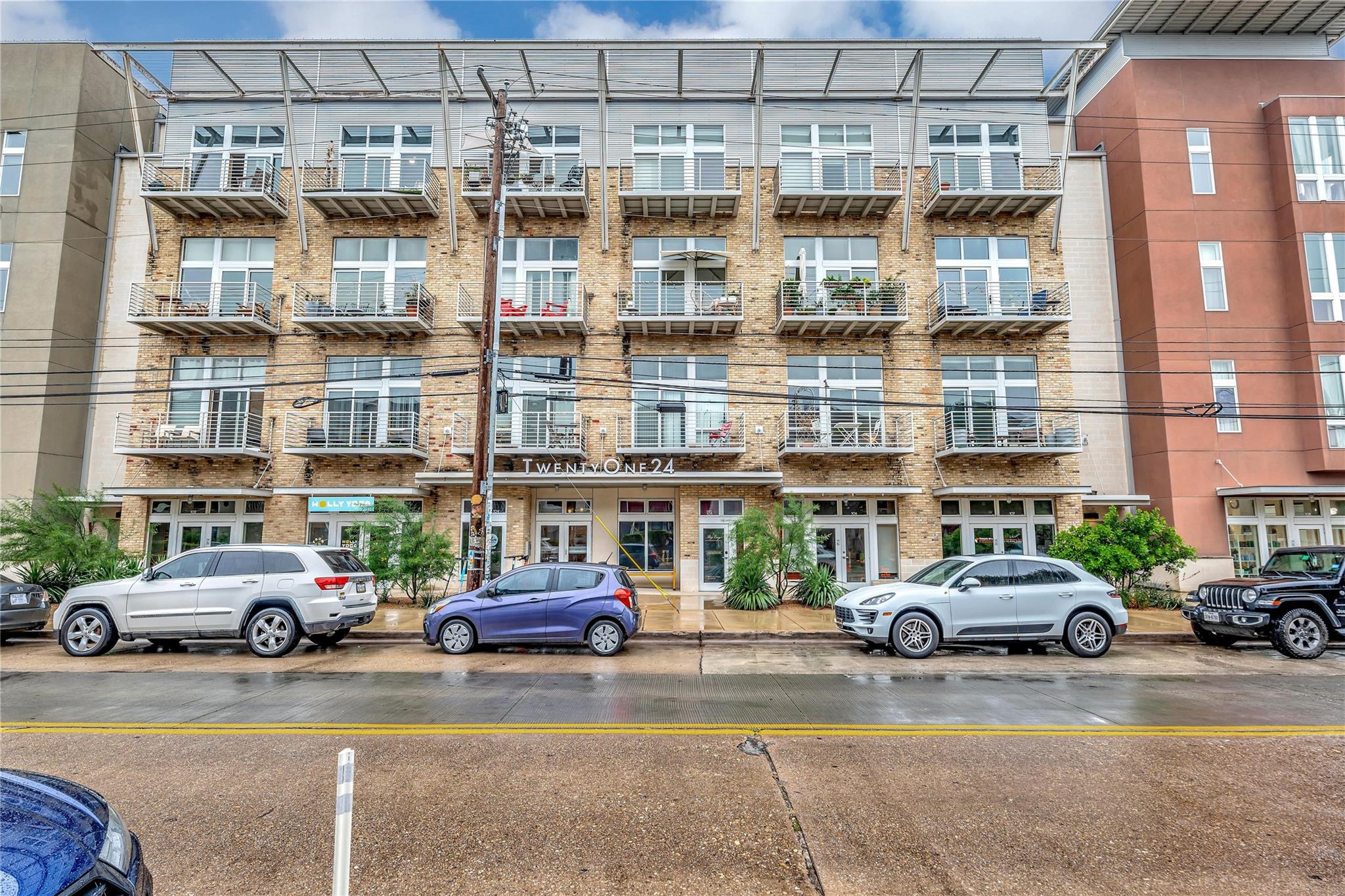 2124 E 6th St # 305, Austin, TX 78702