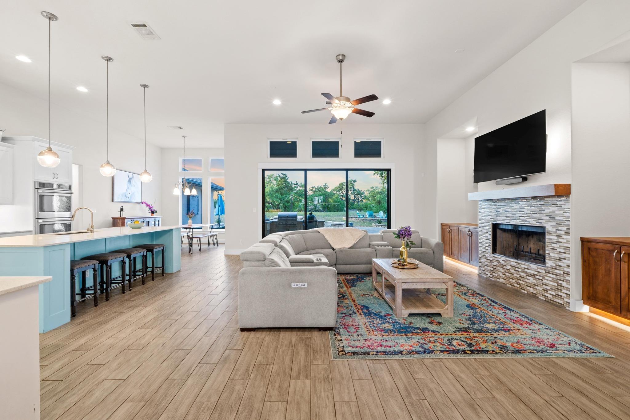 224 Highland Oaks, Leander, TX 78641