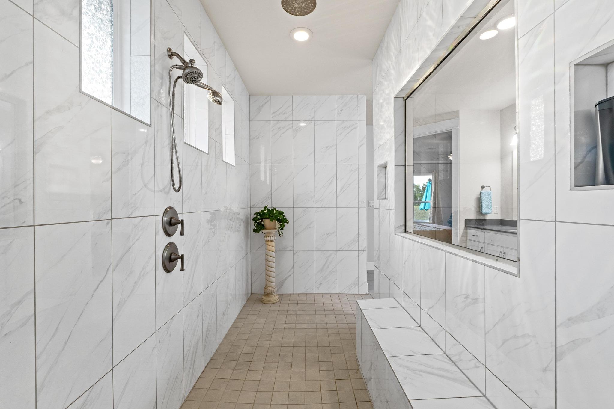 224 Highland Oaks, Leander, TX 78641