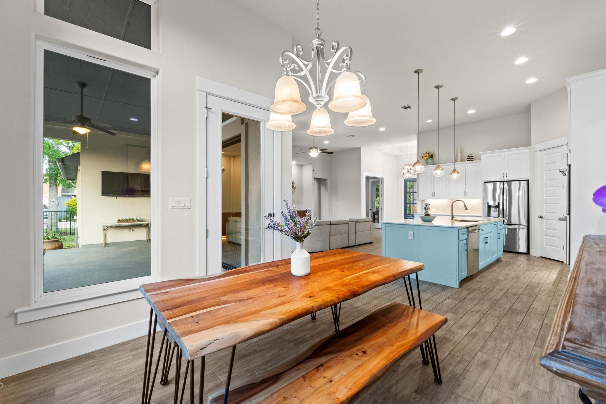 224 Highland Oaks, Leander, TX 78641