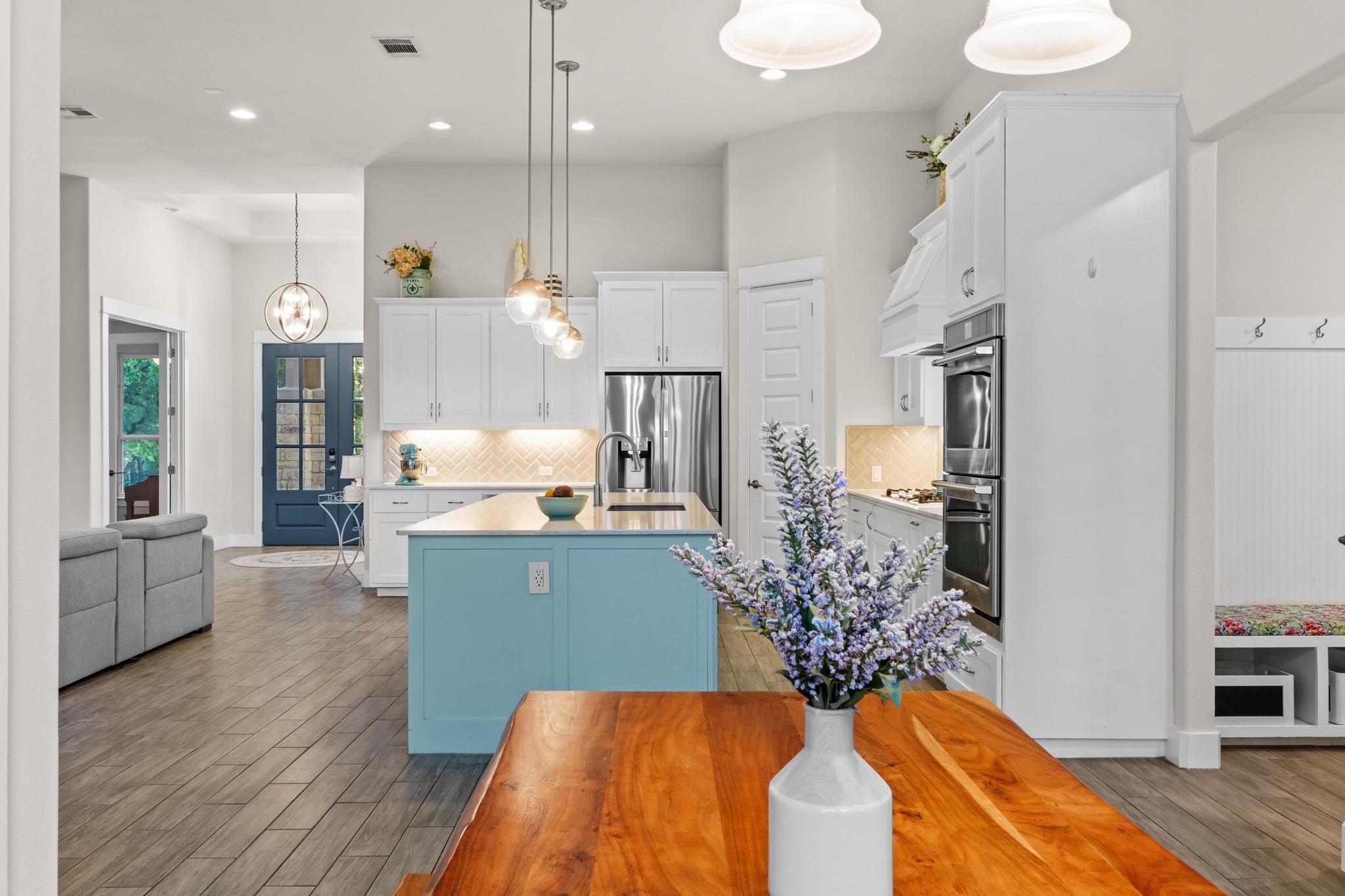 224 Highland Oaks, Leander, TX 78641