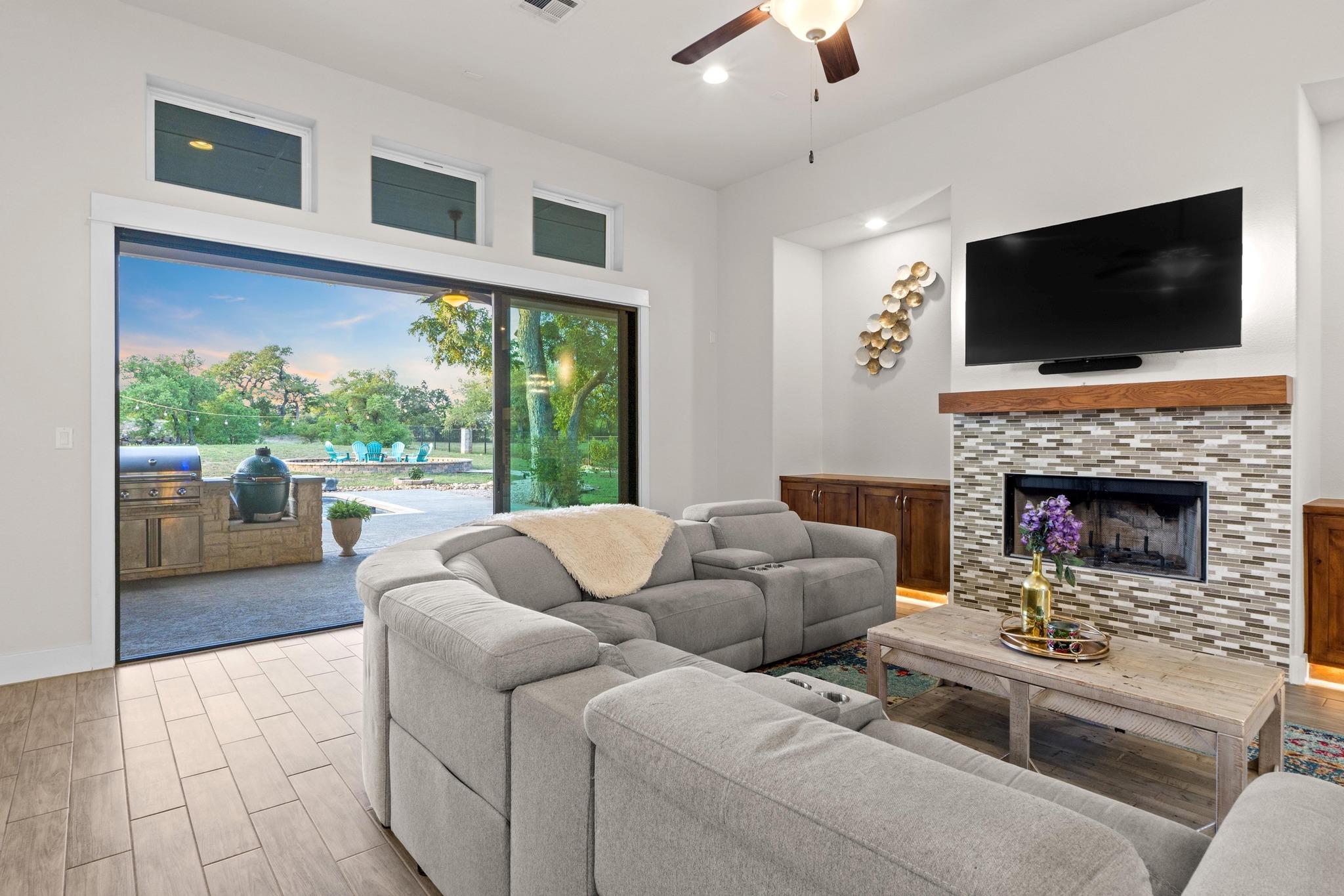 224 Highland Oaks, Leander, TX 78641