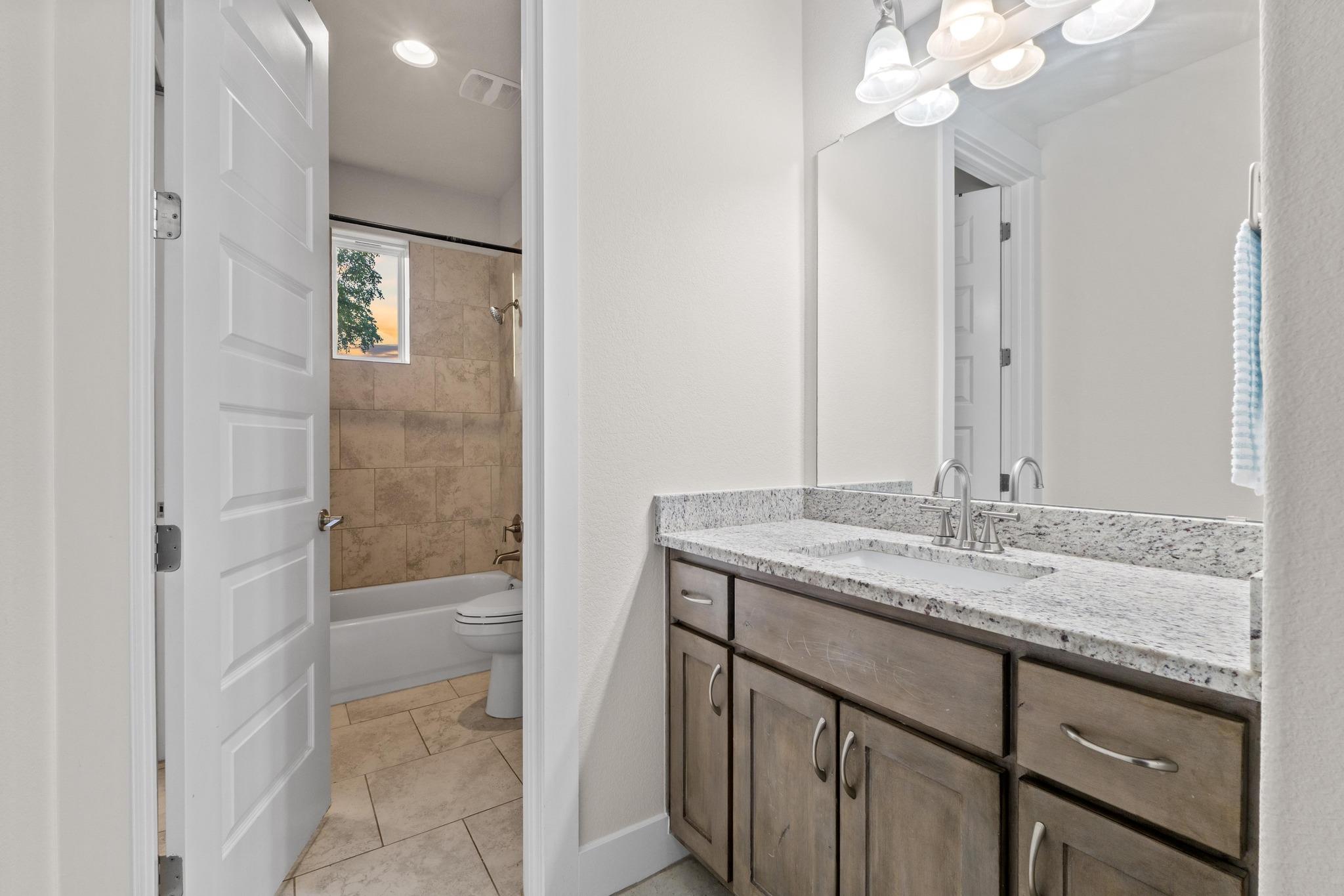 224 Highland Oaks, Leander, TX 78641