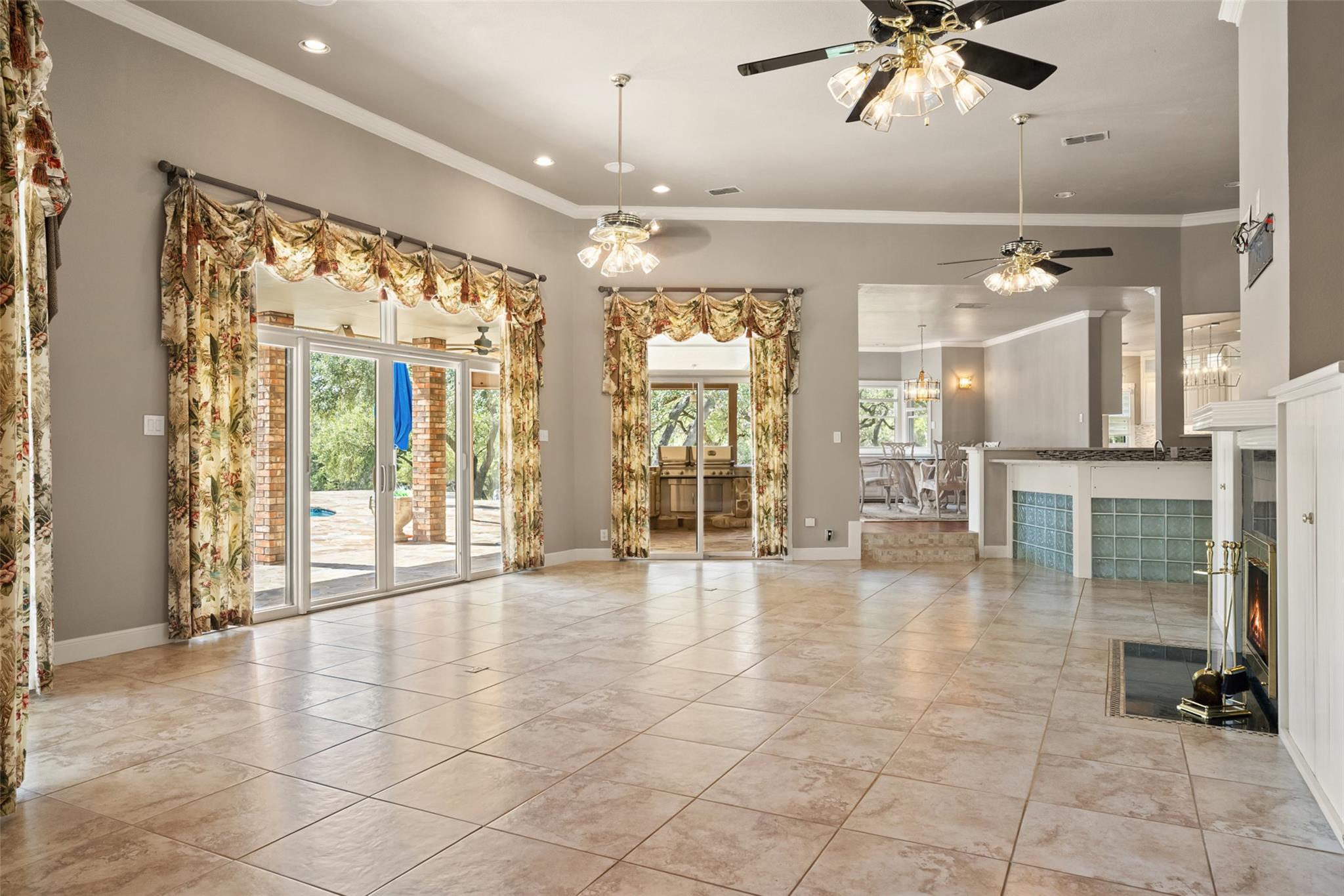 1071 Fieldstone Dr, New Braunfels, TX 78132