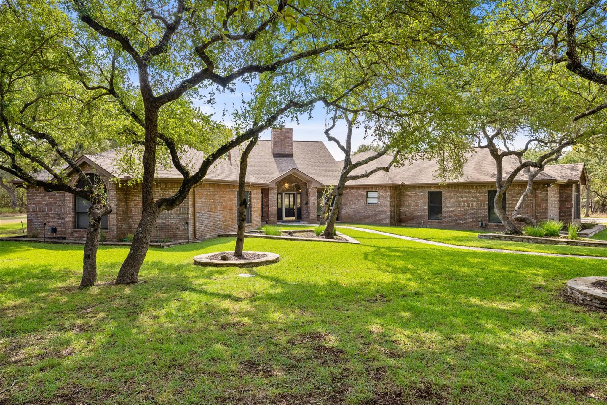 1071 Fieldstone Dr, New Braunfels, TX 78132