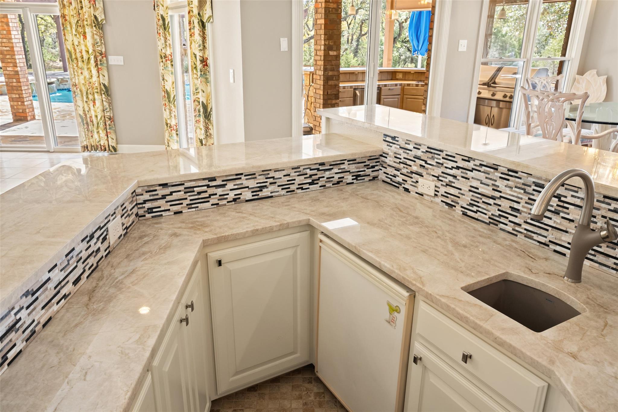 1071 Fieldstone Dr, New Braunfels, TX 78132