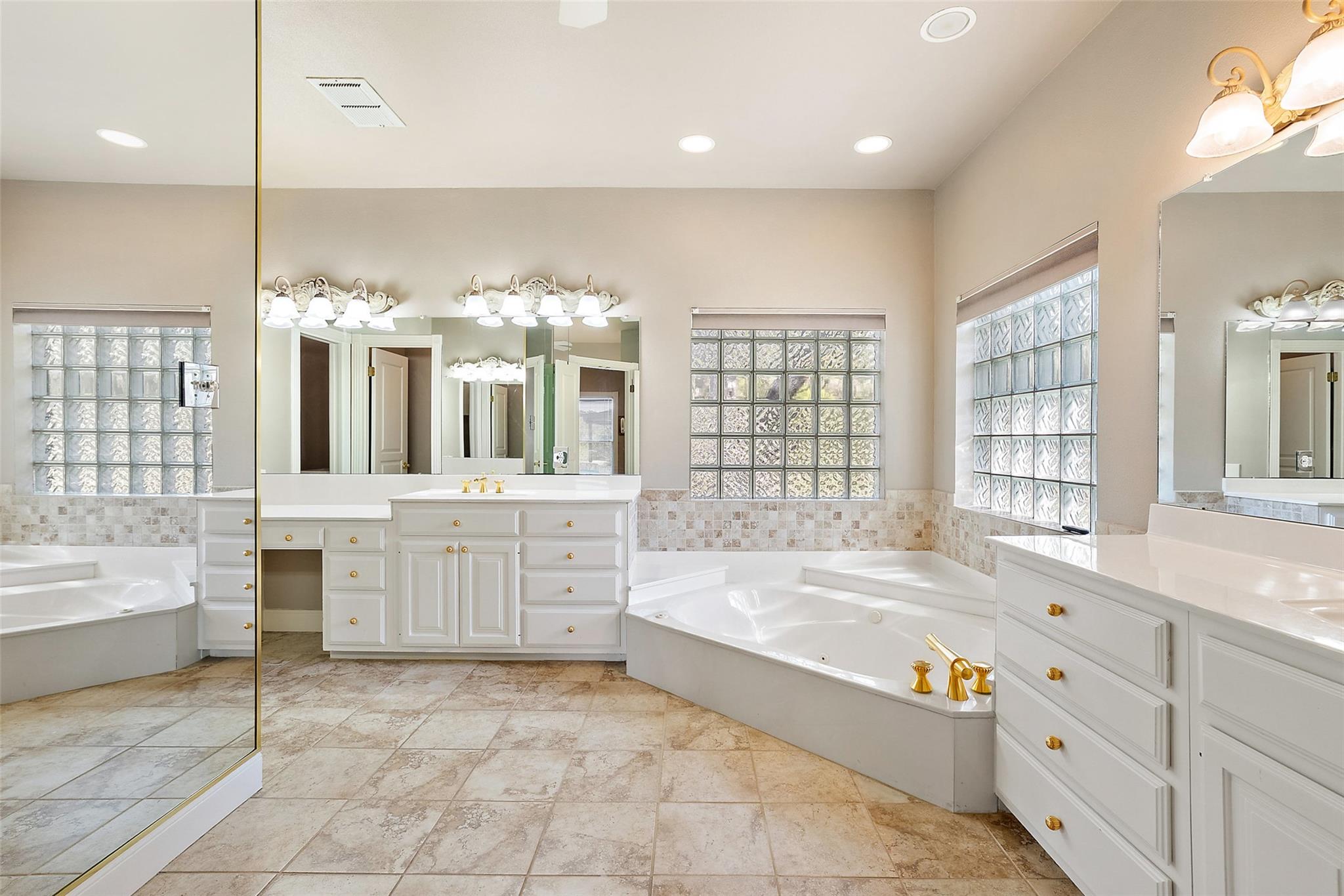 1071 Fieldstone Dr, New Braunfels, TX 78132