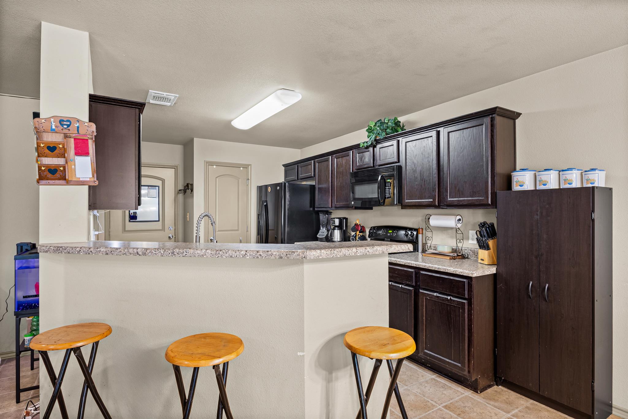 1315 Lantana Ct, Gonzales, TX 78629