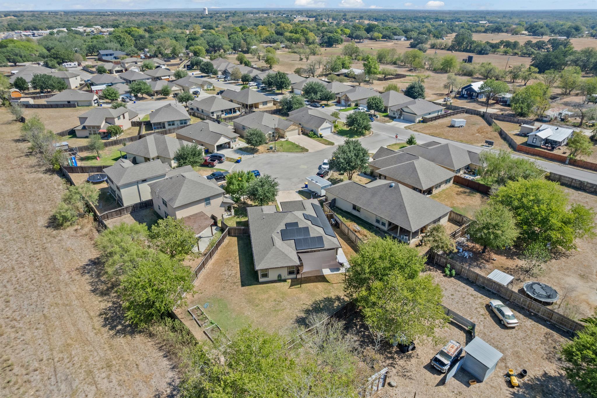 1315 Lantana Ct, Gonzales, TX 78629