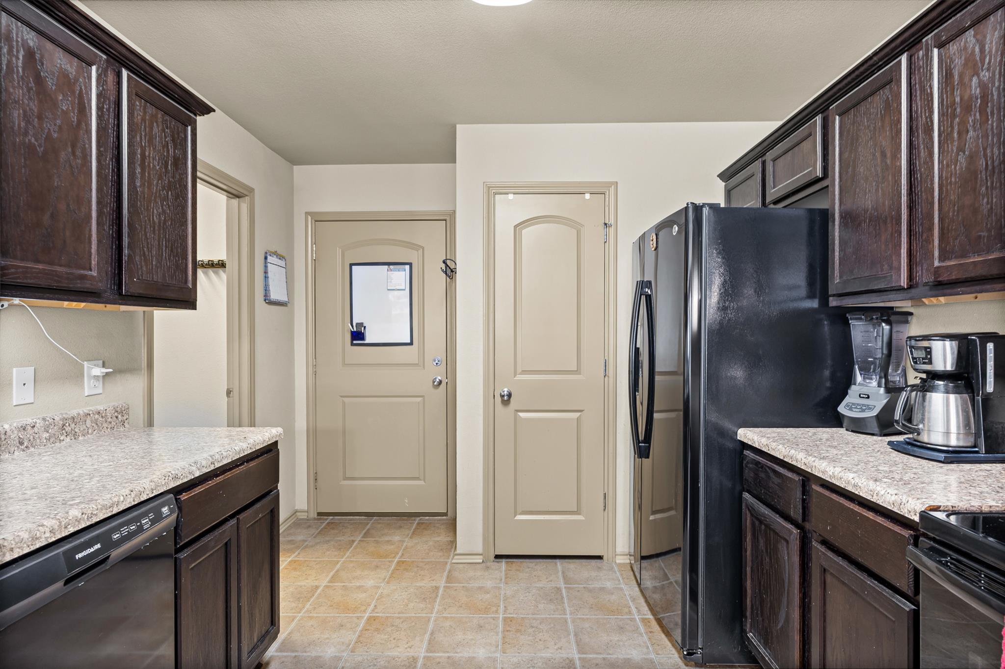 1315 Lantana Ct, Gonzales, TX 78629