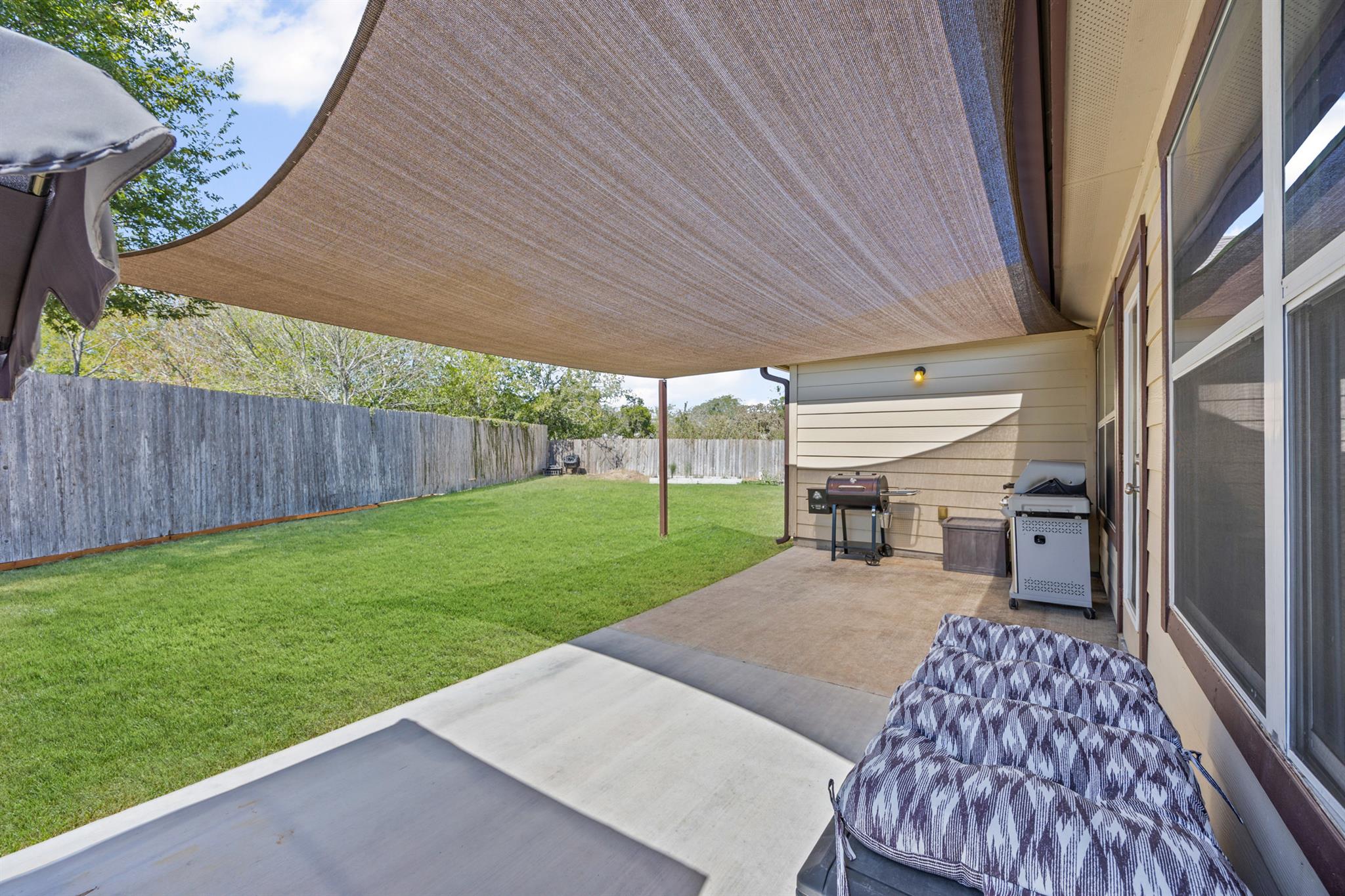 1315 Lantana Ct, Gonzales, TX 78629