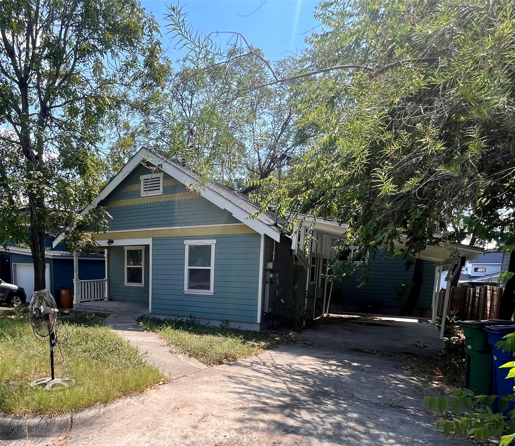 2209 E 18th St # A, Austin, TX 78702