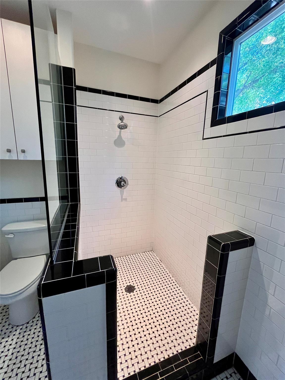 2209 E 18th St # A, Austin, TX 78702